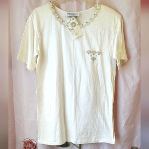 NWT Vintage White Short Sleeve Embellished T-Shirt